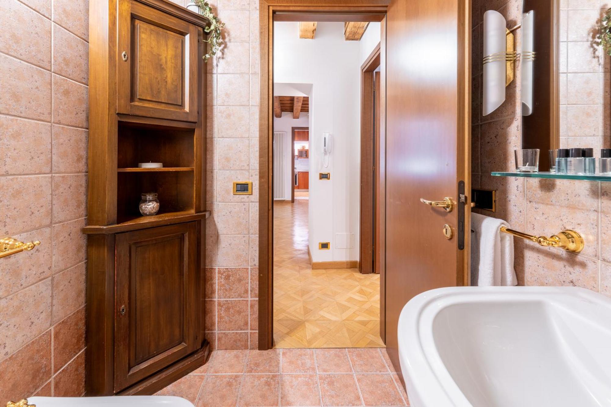 Sgarzerie Luxury Flat 2 Rooms 120Mq Verona Ngoại thất bức ảnh