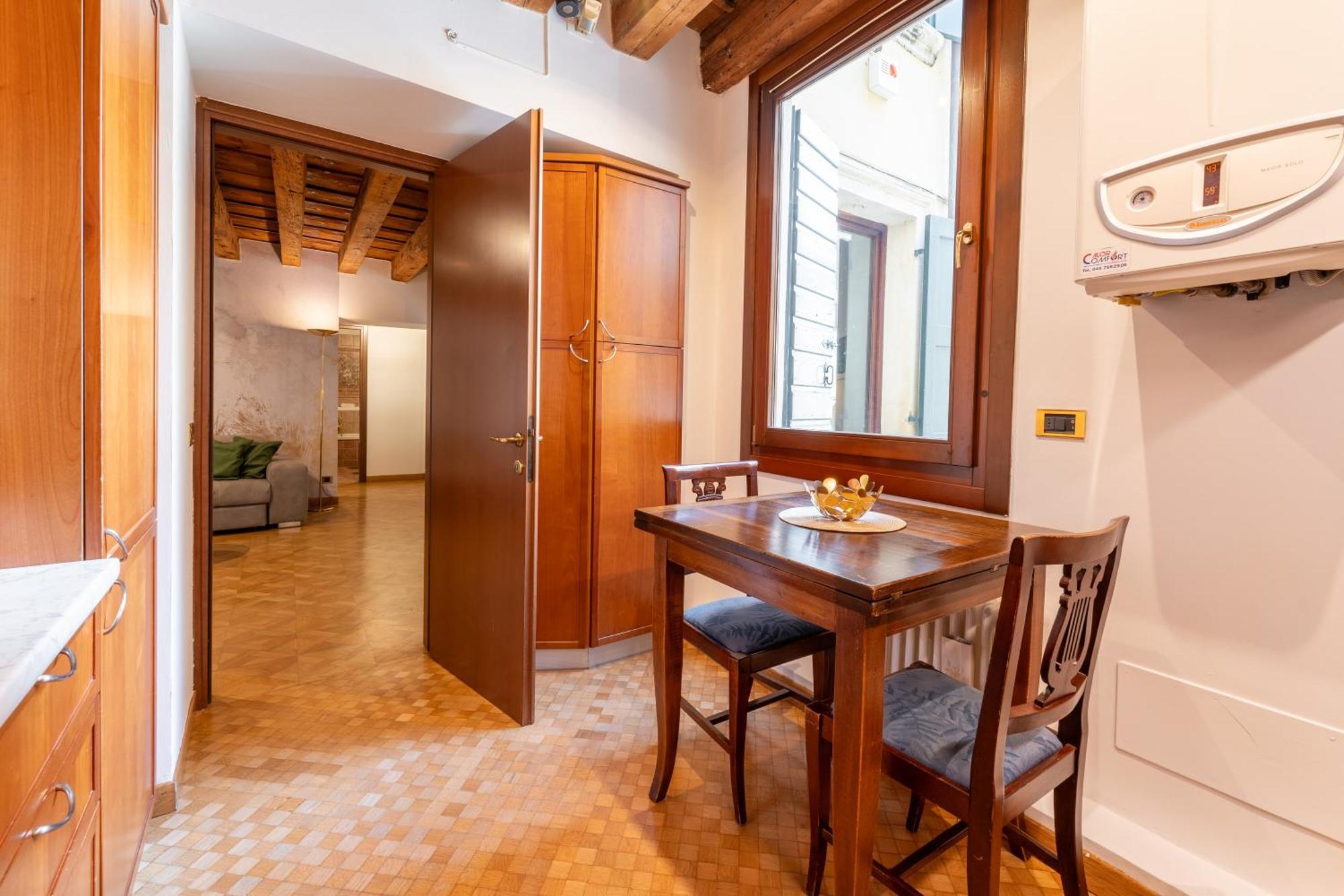Sgarzerie Luxury Flat 2 Rooms 120Mq Verona Ngoại thất bức ảnh