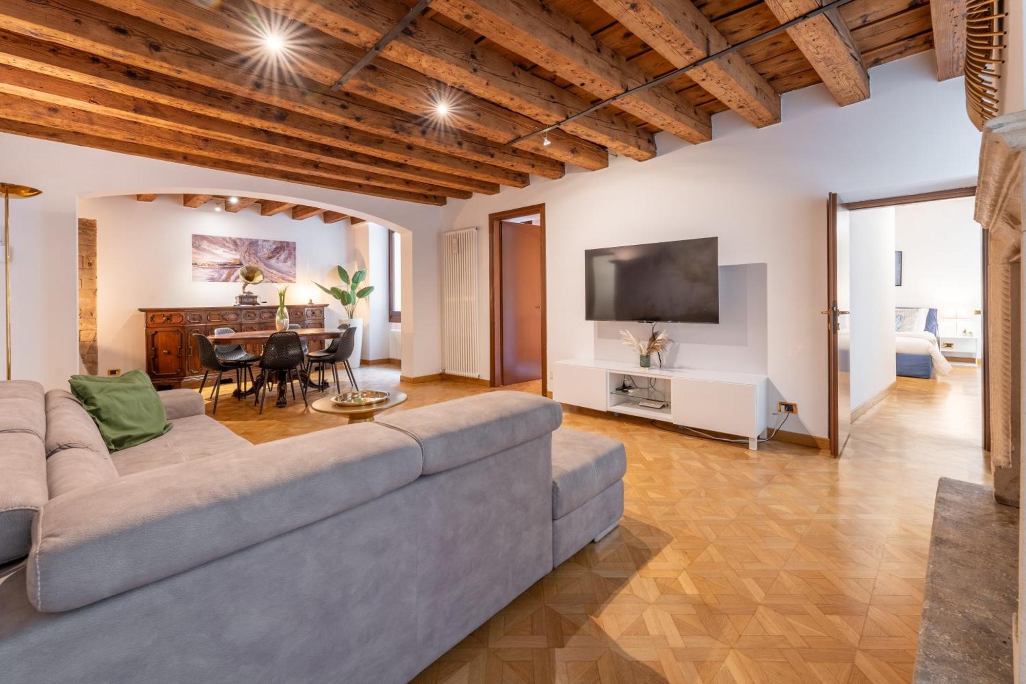 Sgarzerie Luxury Flat 2 Rooms 120Mq Verona Ngoại thất bức ảnh