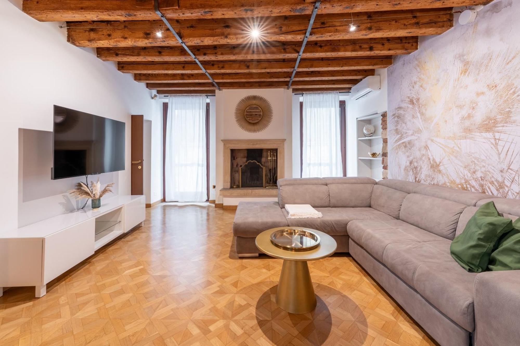 Sgarzerie Luxury Flat 2 Rooms 120Mq Verona Ngoại thất bức ảnh